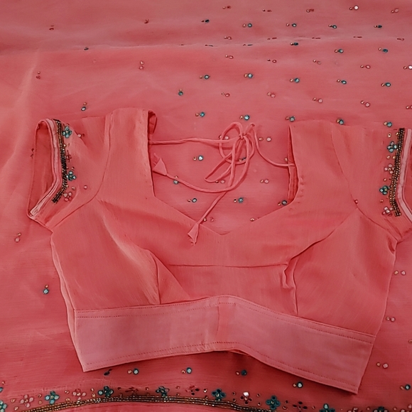 Beautiful crimson Red crape saree - Picture 12 of 15